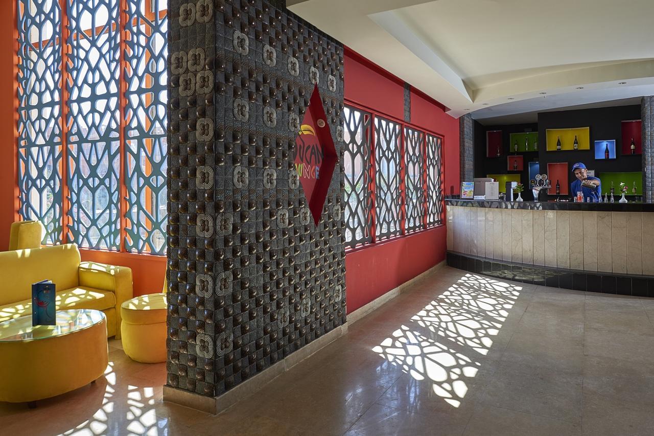 Parrotel Beach Resort Sharm el-Sheikh Bagian luar foto The lobby of the hotel