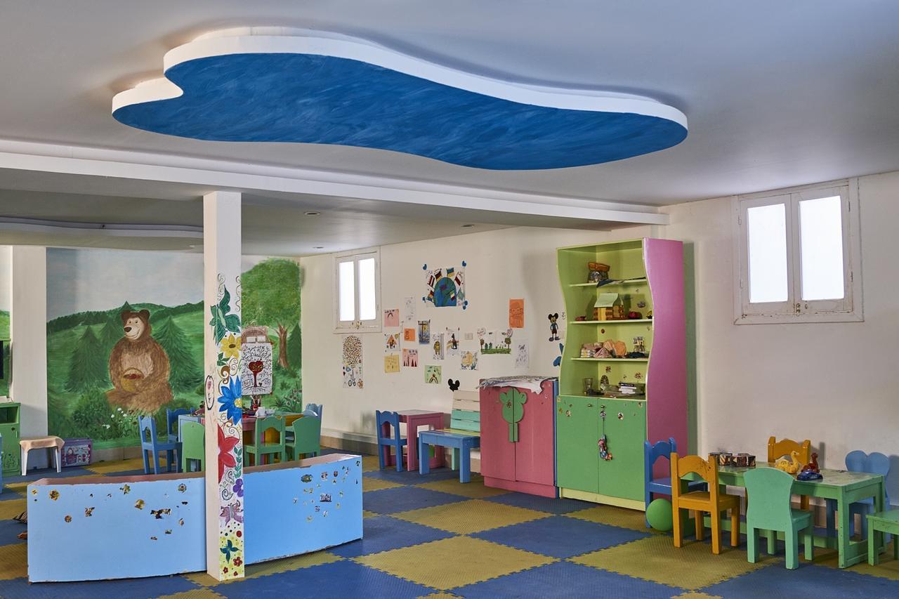 Parrotel Beach Resort Sharm el-Sheikh Bagian luar foto A nursery in Israel
