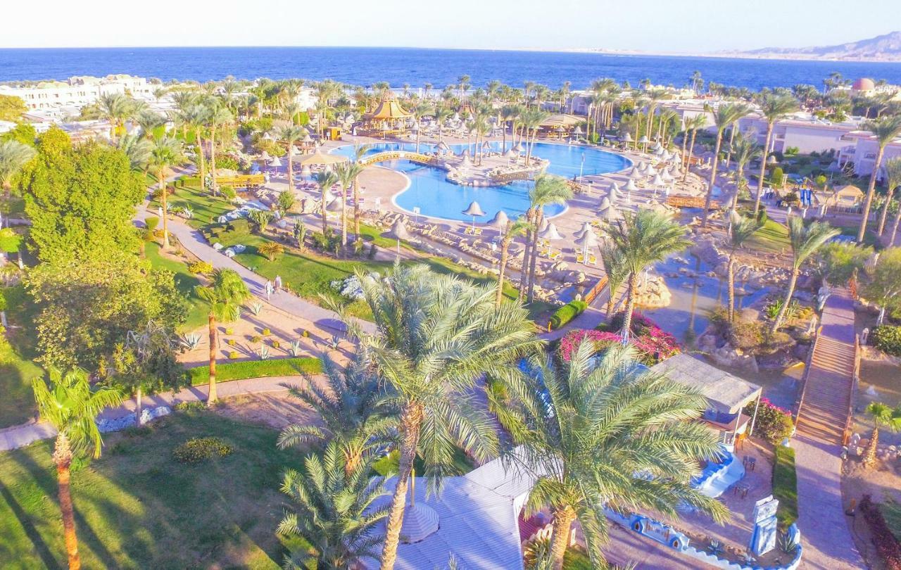 Parrotel Beach Resort Sharm el-Sheikh Bagian luar foto Aerial view of the resort